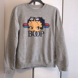 Crewneck Betty Boop Graphic Sweater